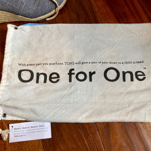 Women’s TOMS Navy chambray booties with laces Size 9.5 - Picture 8 of 10